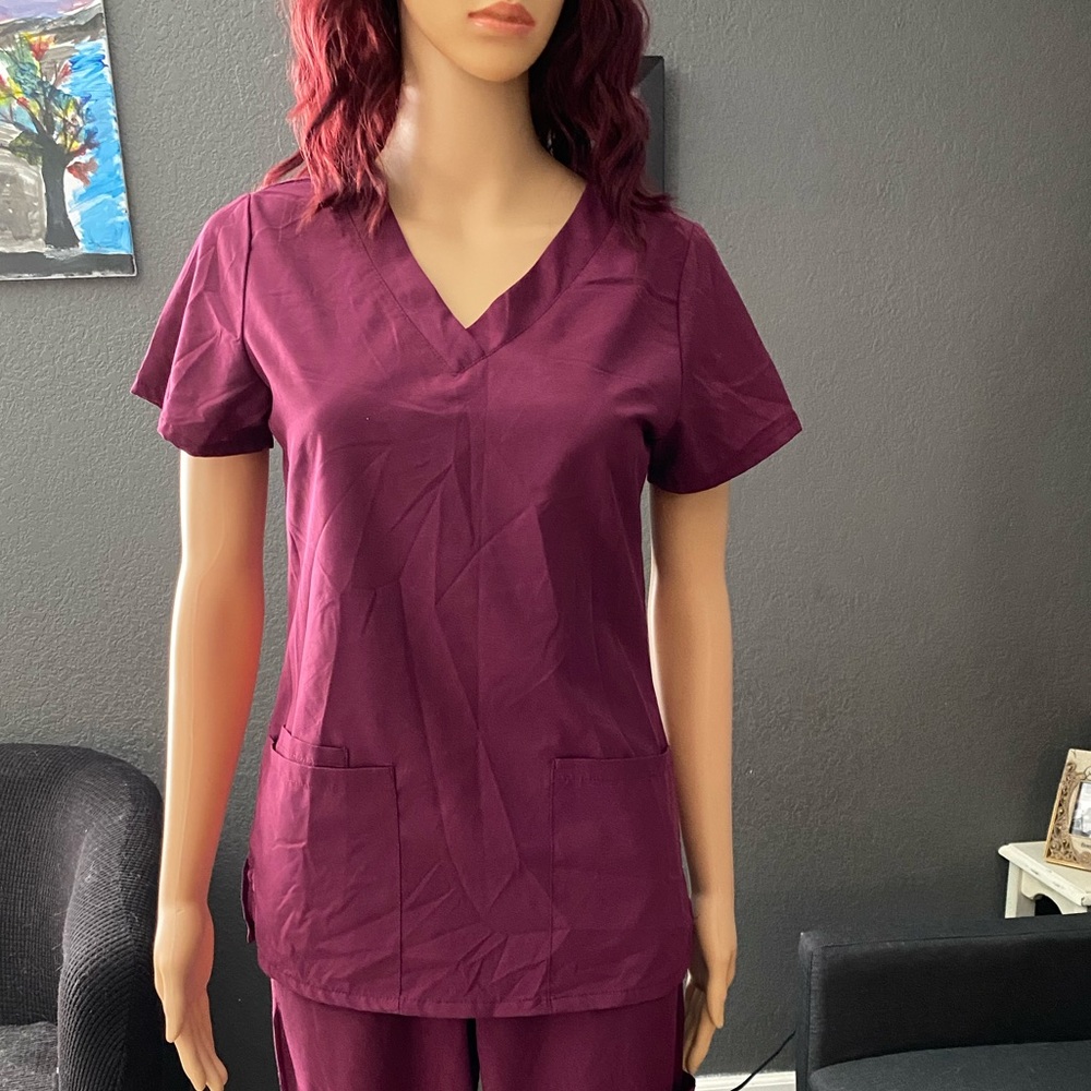 Scrub set